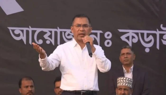 খুলনার জনসভা মঞ্চে তারেক রহমান