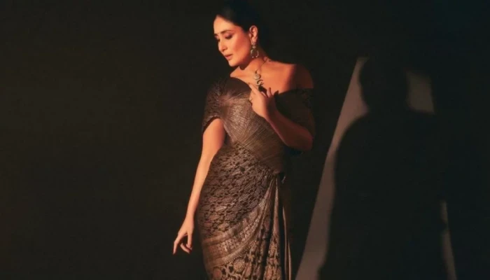 আবারও নেটিজেনদের রোষানলে কারিনা