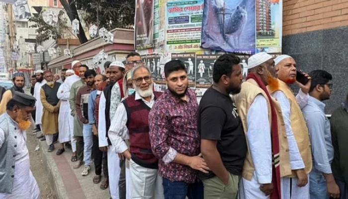 ত্রয়োদশ জাতীয় সংসদ নির্বাচনে ভোটগ্রহণ শুরু, ২৯৯ আসনে ভোট