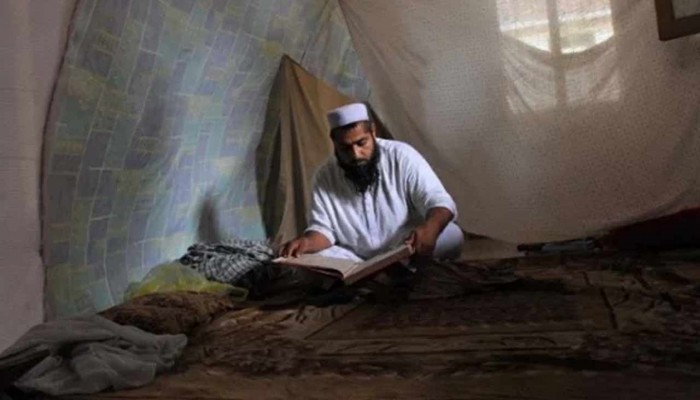 ইতিকাফ অবস্থায় যেসব কাজ নিষিদ্ধ