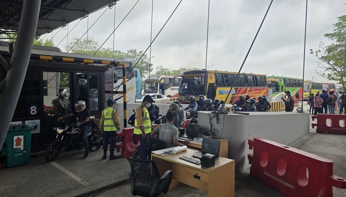 তিন দিনে পদ্মা সেতুতে ১৩ কোটি ২১ লাখ টাকার টোল আদায়