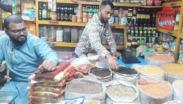 ঈদের বাজারে অস্থিরতা, বে‌ড়ে‌ছে মাছ-মাংস-মসলার দাম