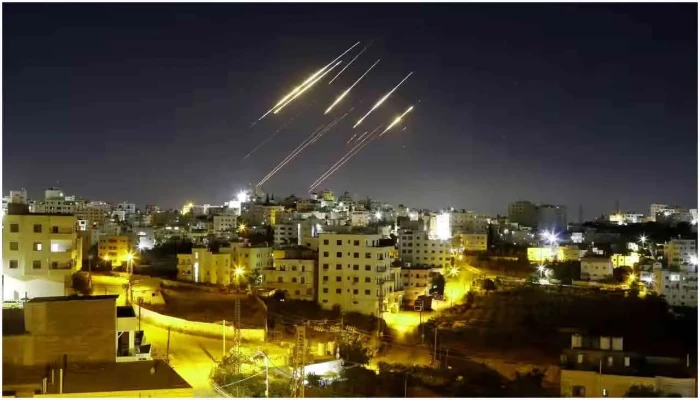 চতুর্মুখী হুমকিতে ইসরায়েল, ফুরিয়ে আসছে ইন্টারসেপ্টর