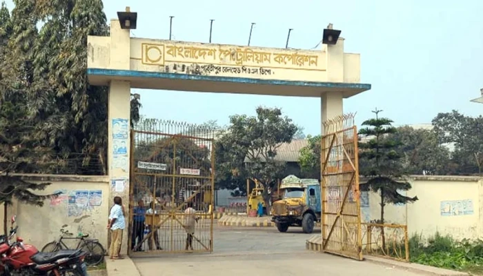 ভারত থেকে ৭ হাজার টন ডিজেল এলো পার্বতীপুর ডিপোতে