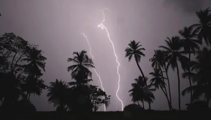 দুপুরের মধ্যে চার জেলায় কালবৈশাখীর আশঙ্কা