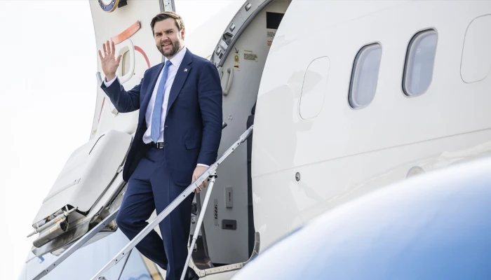 সন্ধ্যায় ইসলামাবাদে পৌঁছাবেন মার্কিন ভাইস প্রেসিডেন্ট