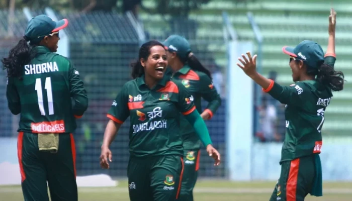 শ্রীলঙ্কাকে ২০৫ রানে আটকে দিলো বাংলাদেশের মেয়েরা