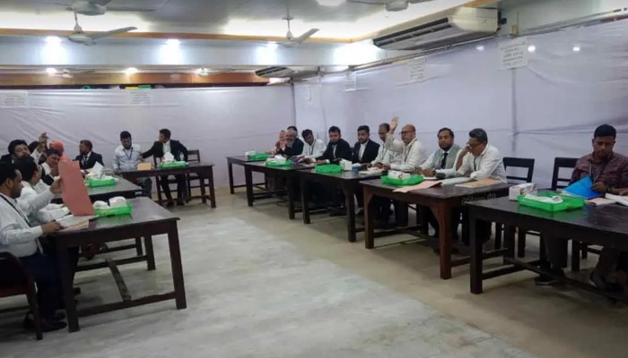 ঢাকা আইনজীবী সমিতির ভোটগ্রহণ শুরু