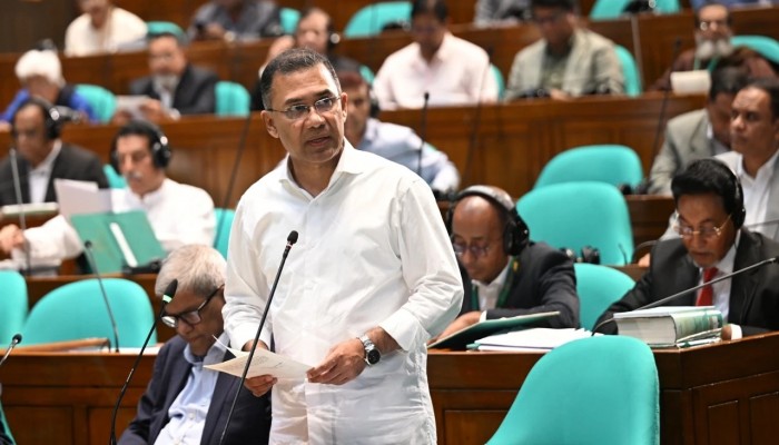 সরকার টাকা ছাপিয়ে ফ্যামিলি কার্ডের সুবিধা দেবে না: প্রধানমন্ত্রী