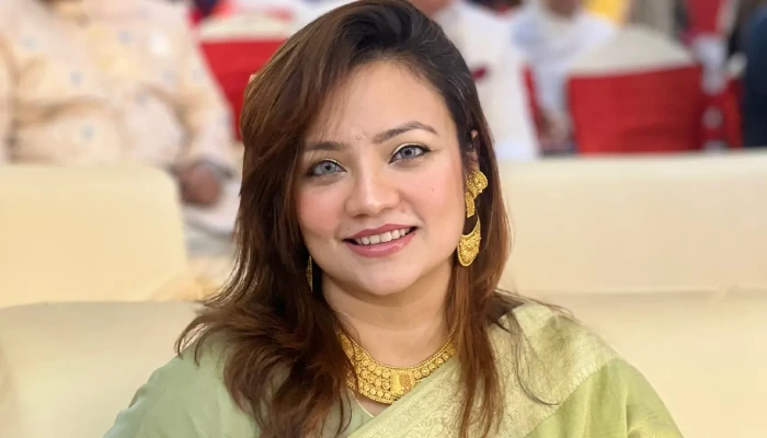 পদত্যাগের পর মোনামির পোস্ট