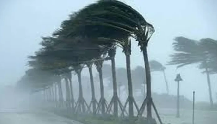 দেশের ১২ অঞ্চলে ৮০ কিমি বেগে ঝড়ের শঙ্কা
