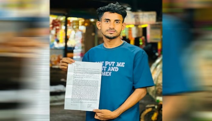 ফিফা সভাপতি ও রেফারির বিরুদ্ধে পক্ষপাতের অভিযোগ নিয়ে থানায় নোয়াখালীর তরুণ