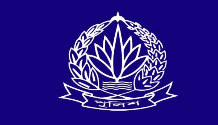 পলাতক ৩ পুলিশ কর্মকর্তা চাকরিচ্যুত
