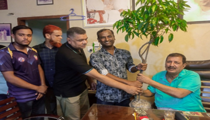 রাজশাহীতে ‘রূপরেখা কিশোরমেলা’র বৃক্ষরোপণ কর্মসূচি উদ্বোধন: সবুজায়নের ২৫ বছর