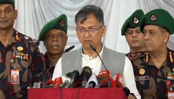 মোজাফফর হোসেনের বিচার হবে সেনা আইনে: স্বরাষ্ট্রমন্ত্রী মোজাফফর হোসেনের বিচার হবে সেনা আইনে: স্বরাষ্ট্রমন্ত্রী