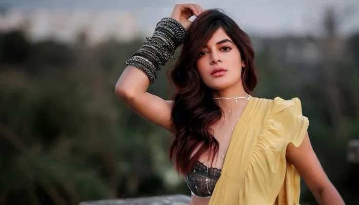ঢাকাই সিনেমায় অভিষেক, এর চেয়ে ভালো আর হতে পারে না: মধুমিতা সরকার