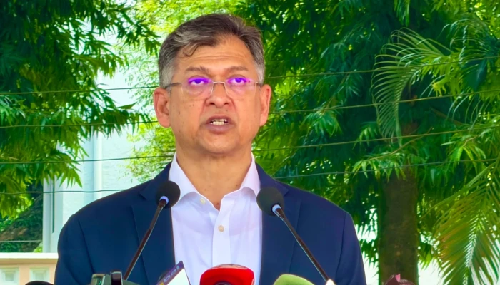 অবৈধ সরকারের নির্যাতনের শিকার হয়েছিল ২৭ বিসিএস ব্যাচ: স্বরাষ্ট্রমন্ত্রী
