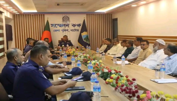 মালিক-শ্রমিকদের সাথে নাটোর জেলা পুলিশ সুপারের মতবিনিময়