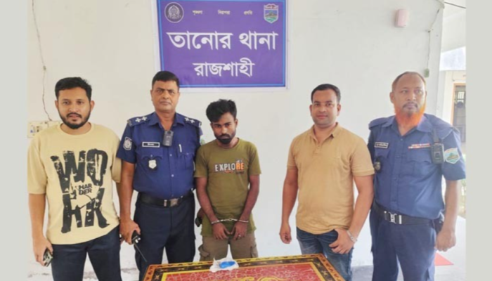তানোরে ৭০ পিস ইয়াবাসহ যুবক গ্রেপ্তার, ওসি মাহমুদুল হাসানের যোগদানের পর মাদকবিরোধী অভিযানে গতি