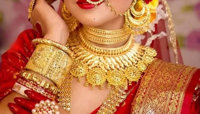 দেশের বাজারে আজ যে দামে বিক্রি হচ্ছে স্বর্ণ