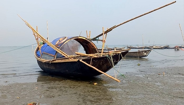 আগামীকাল থেকে ২২ দিন মেঘনায় মাছ ধরা বন্ধ